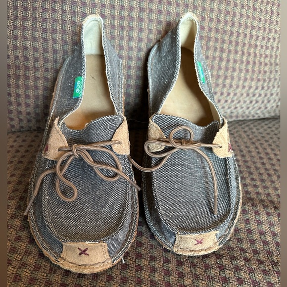 TWISTED X. ECO. Mocs. WM Sz 10. Never worn out of the house! - Picture 8 of 11